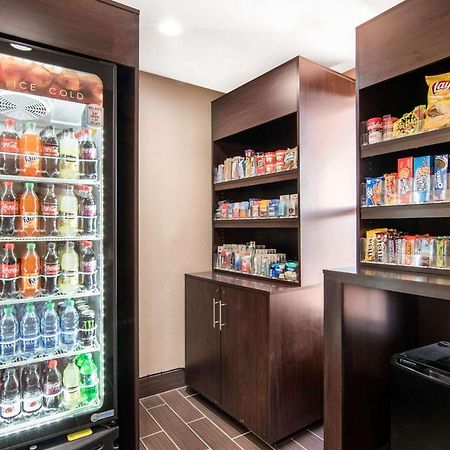 Comfort Inn & Suites Junction City - Near Fort Riley Ngoại thất bức ảnh