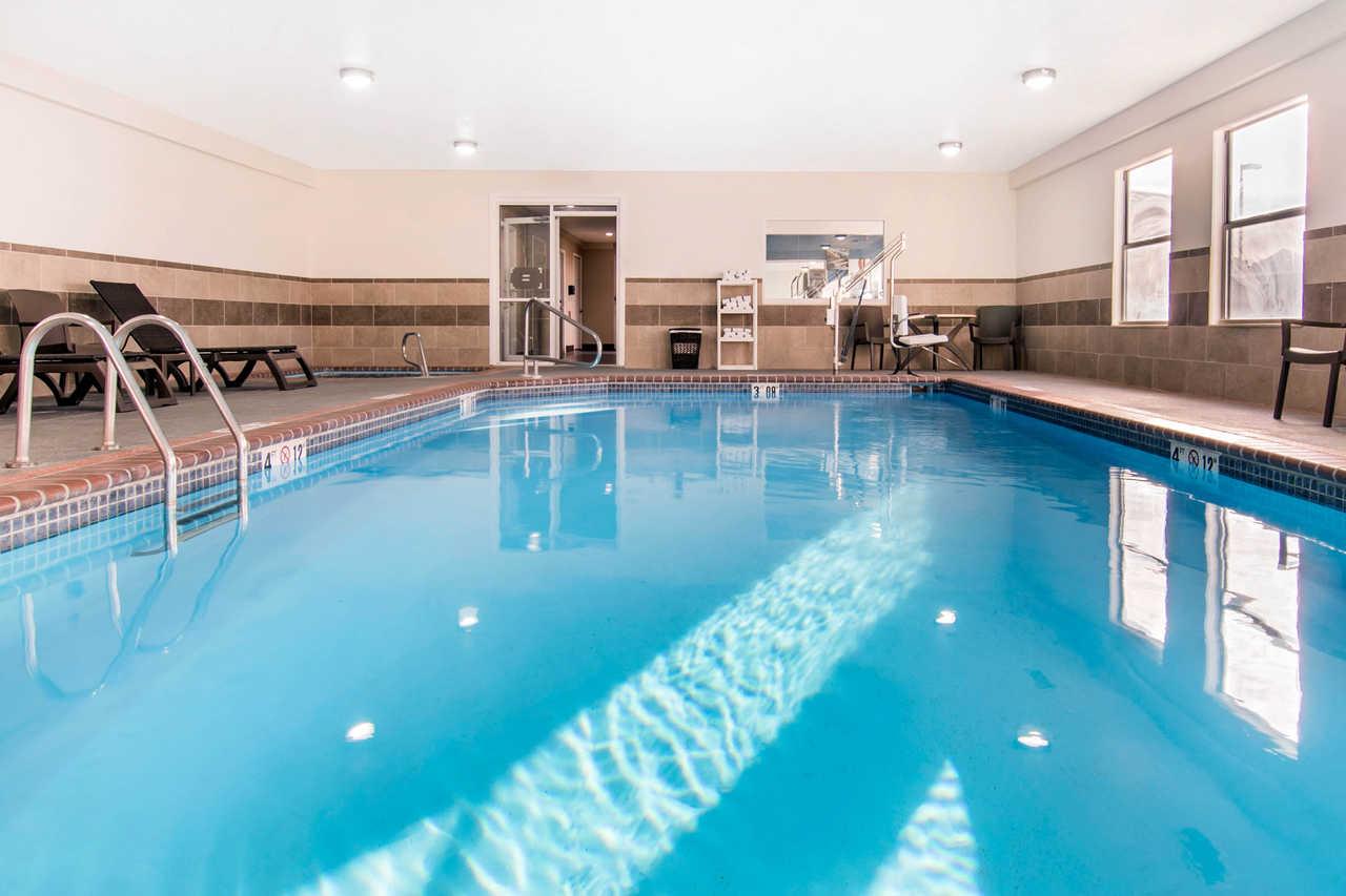 Comfort Inn & Suites Junction City - Near Fort Riley Ngoại thất bức ảnh