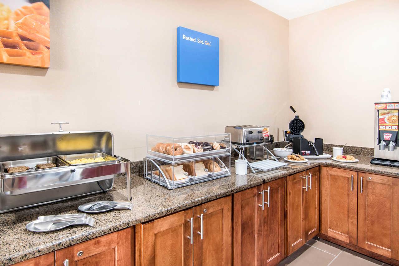 Comfort Inn & Suites Junction City - Near Fort Riley Ngoại thất bức ảnh