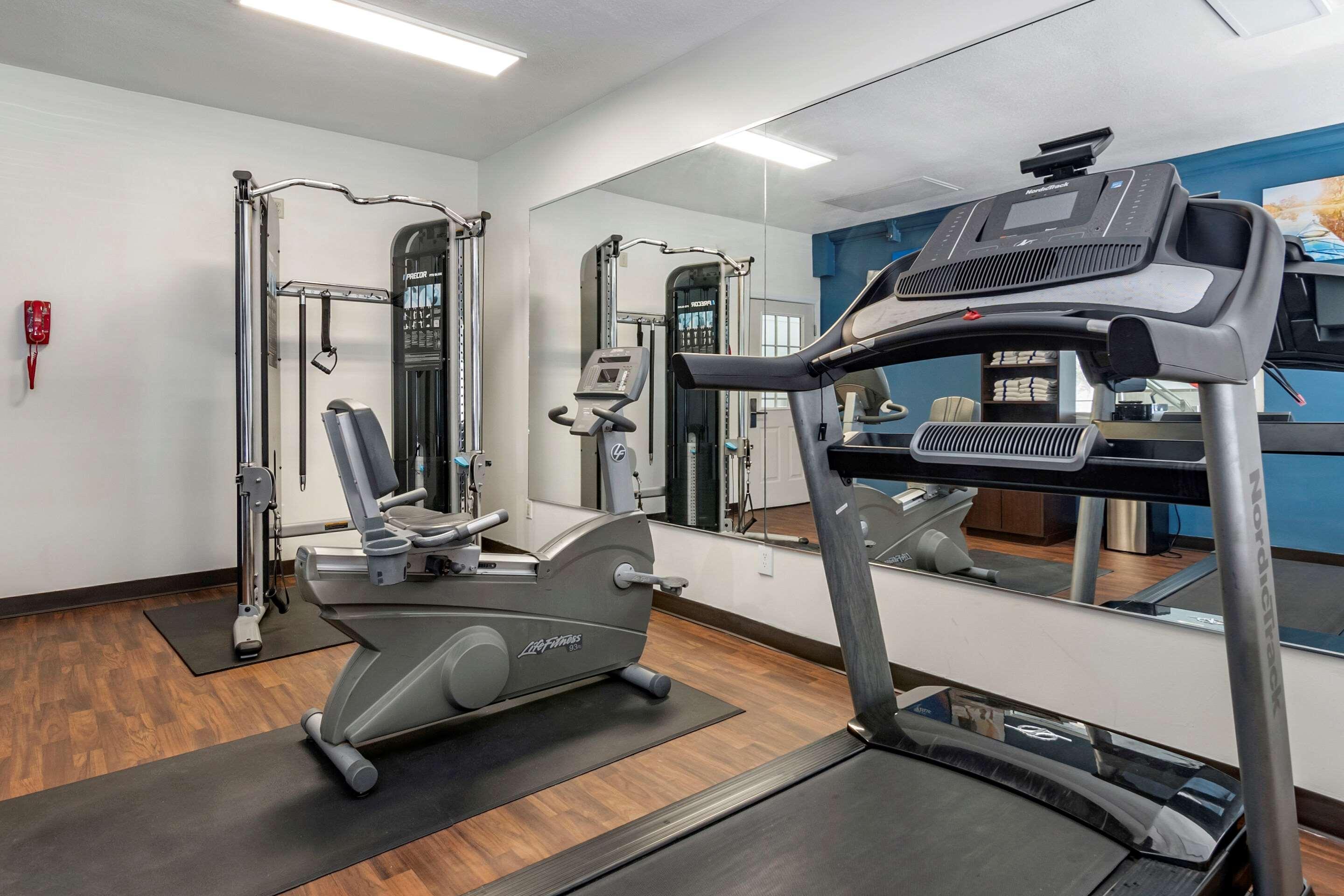 Comfort Inn & Suites Junction City - Near Fort Riley Ngoại thất bức ảnh