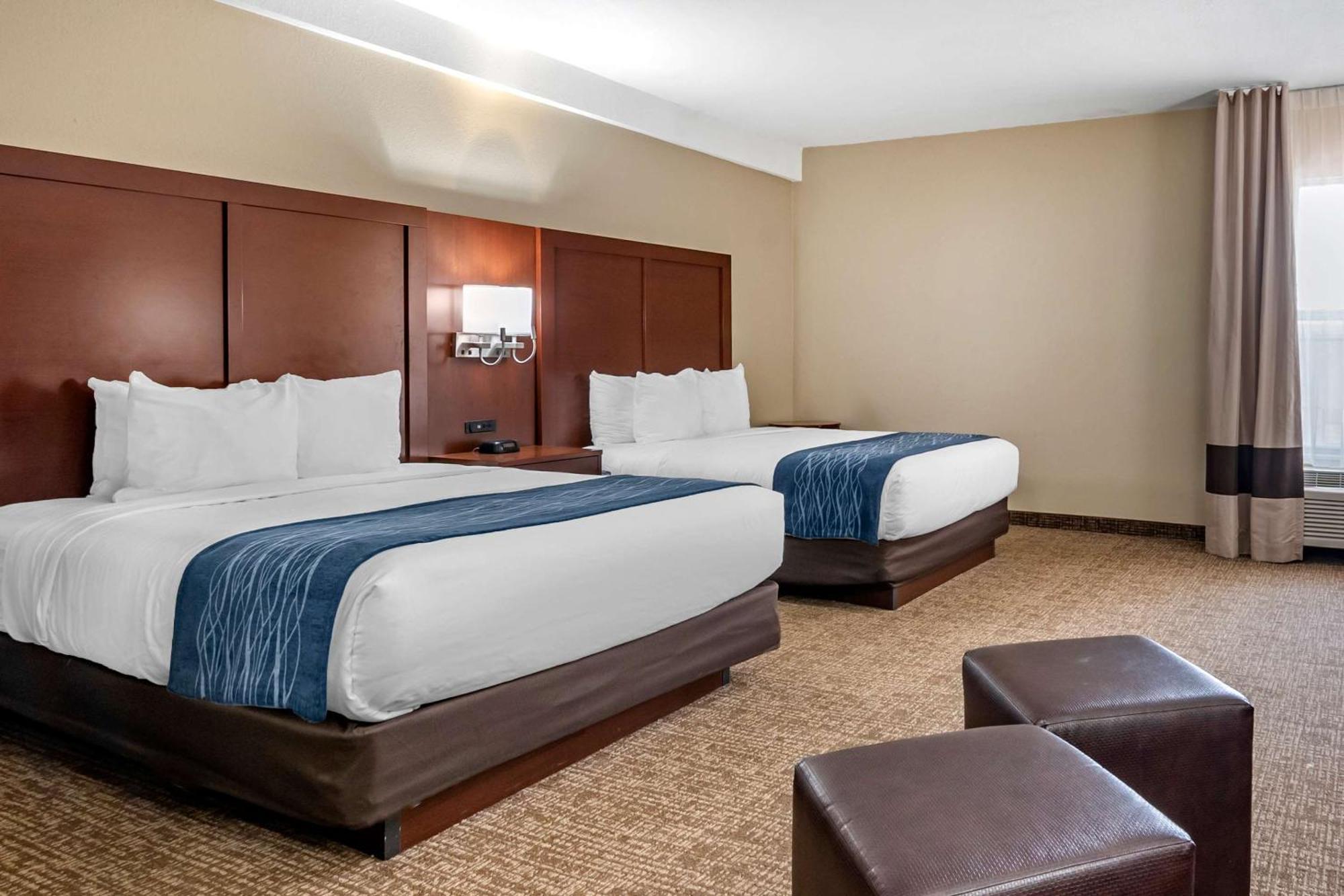 Comfort Inn & Suites Junction City - Near Fort Riley Ngoại thất bức ảnh